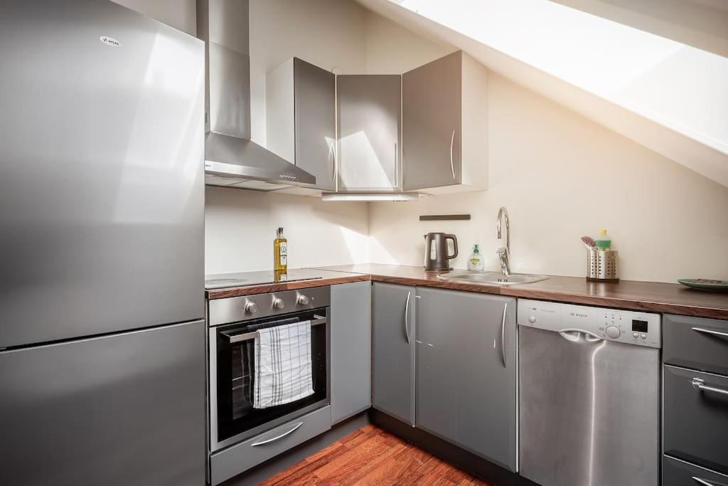 Central Apt. Close To City Centre Trondheim Ngoại thất bức ảnh